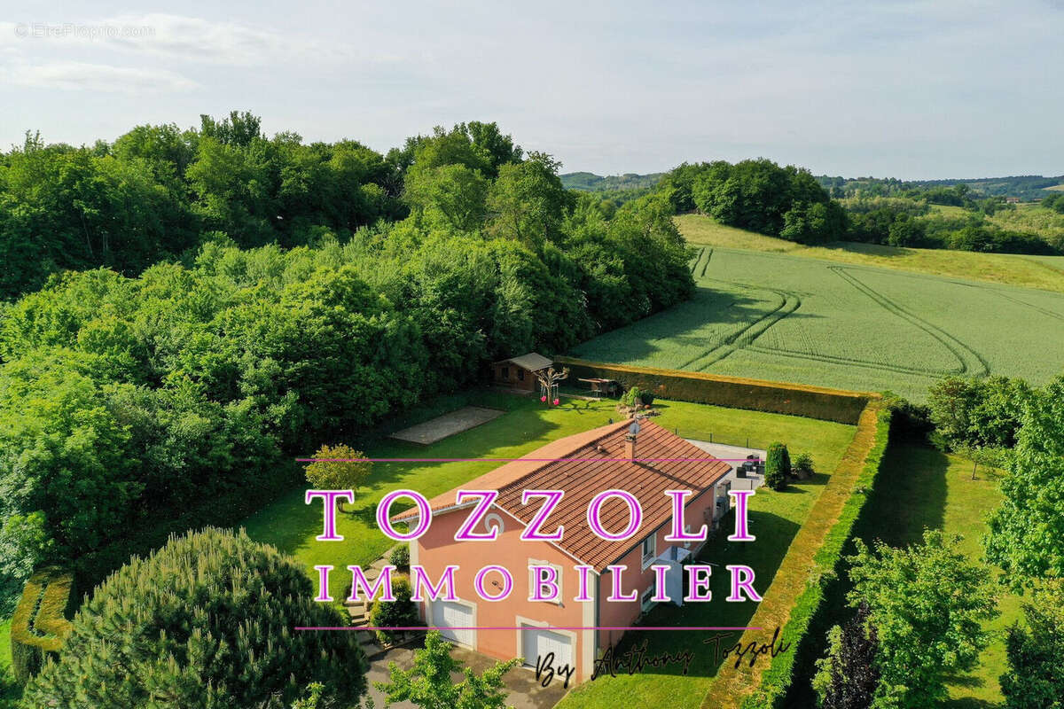 Maison à SAVAS-MEPIN