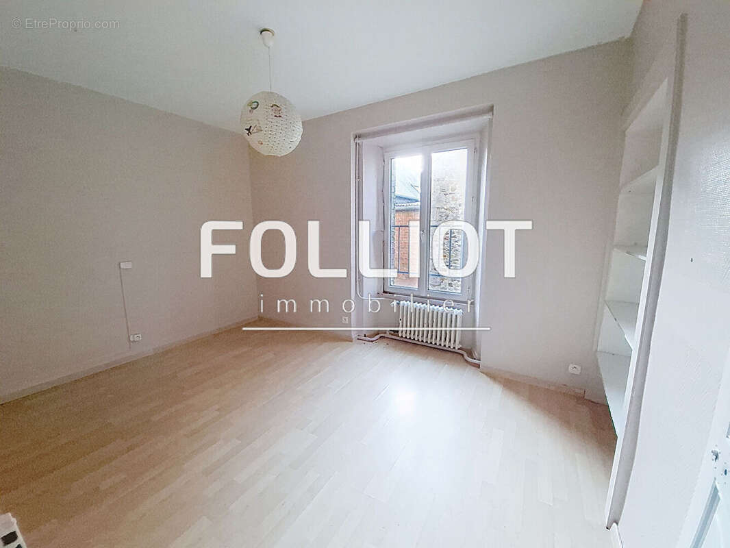 Appartement à MONTMARTIN-SUR-MER