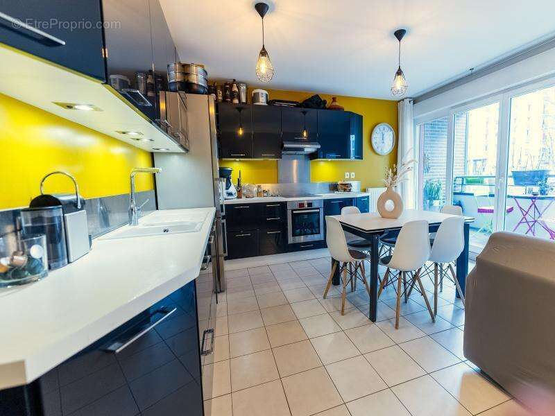 Appartement à COLOMBES