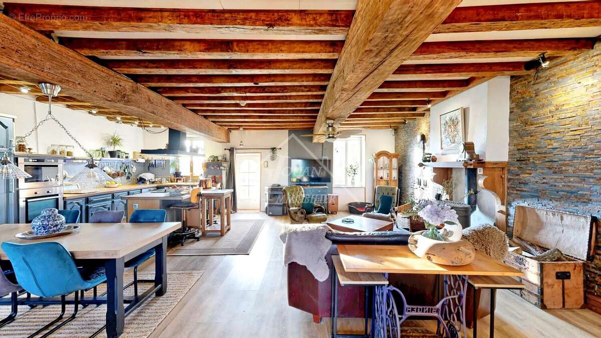 Maison à BOURBON-L'ARCHAMBAULT