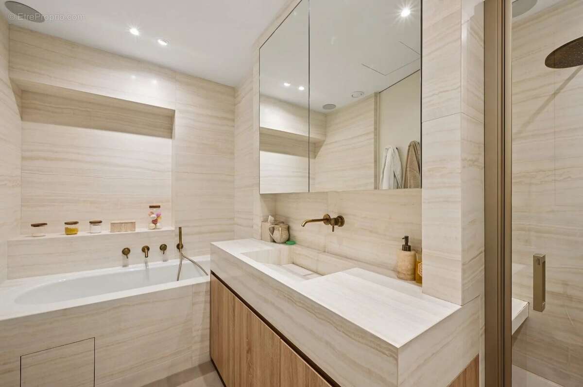 Faubourg Saint-Honoré - photo 12