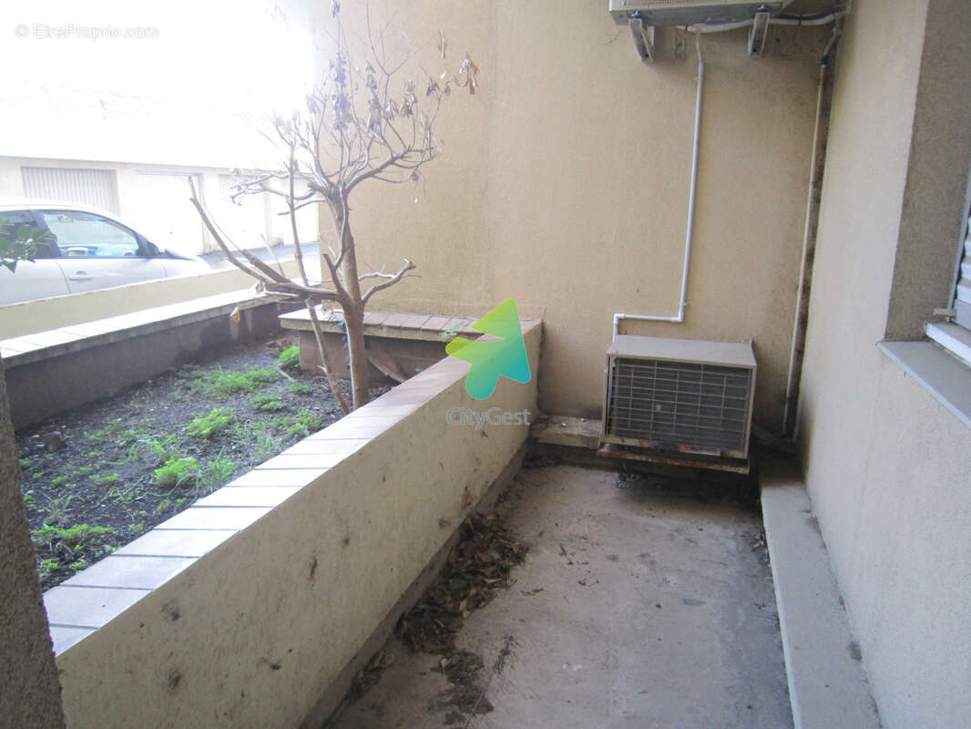 Commerce à NARBONNE