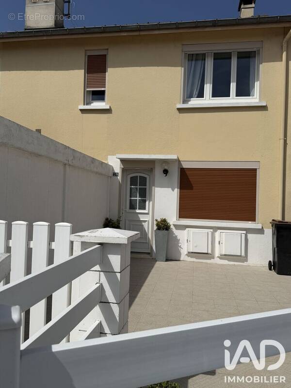 Photo 1 - Maison à AY