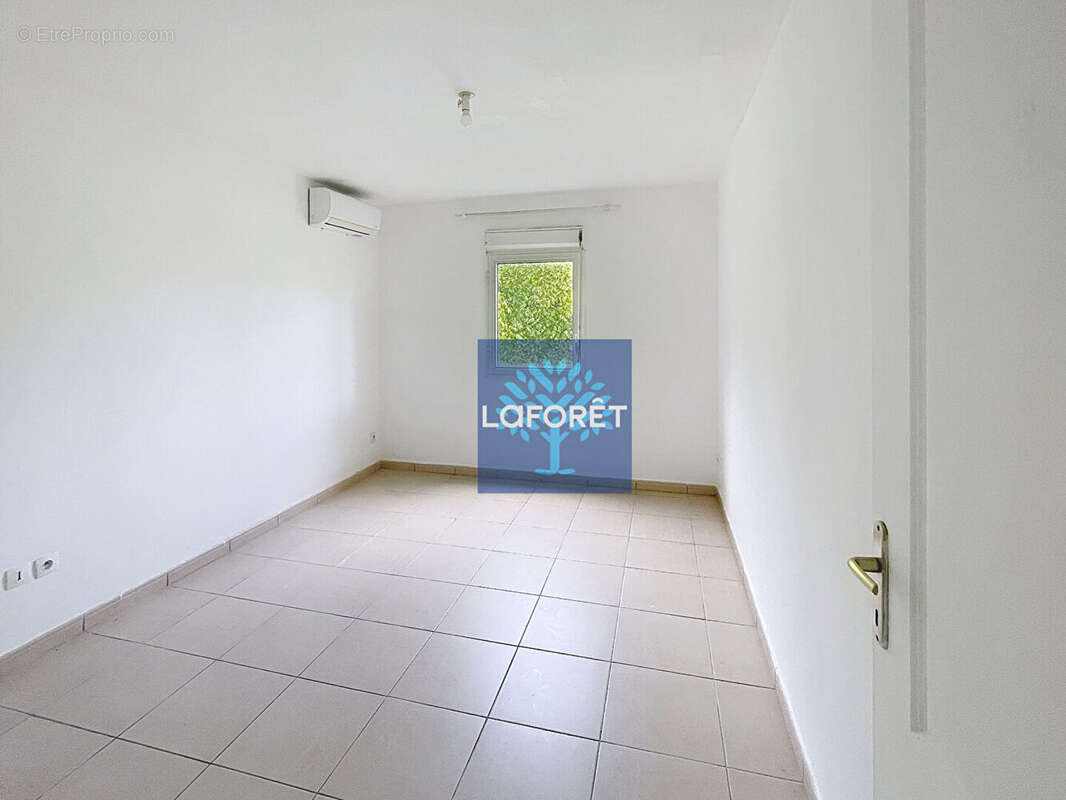 Appartement à LE ROBERT