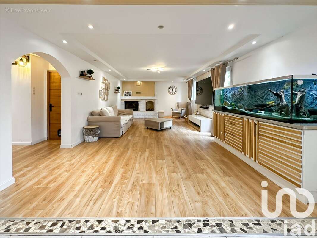 Photo 7 - Maison à SAINT-DENIS