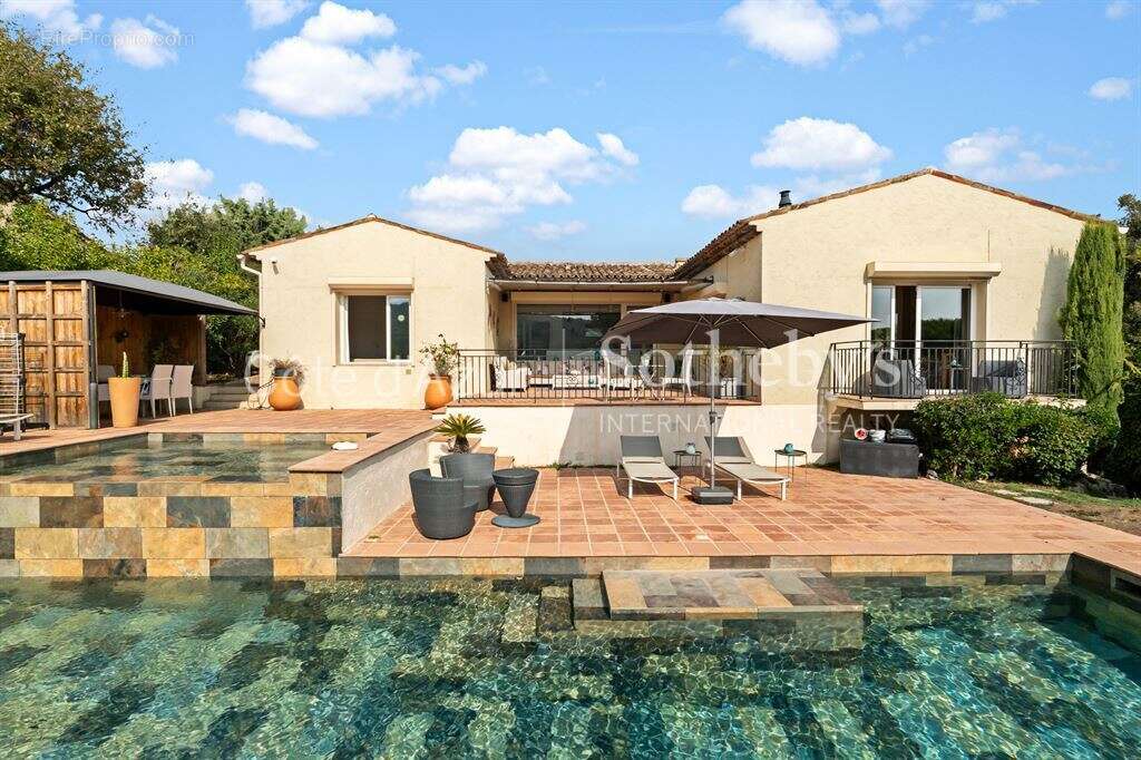 Maison à MOUGINS