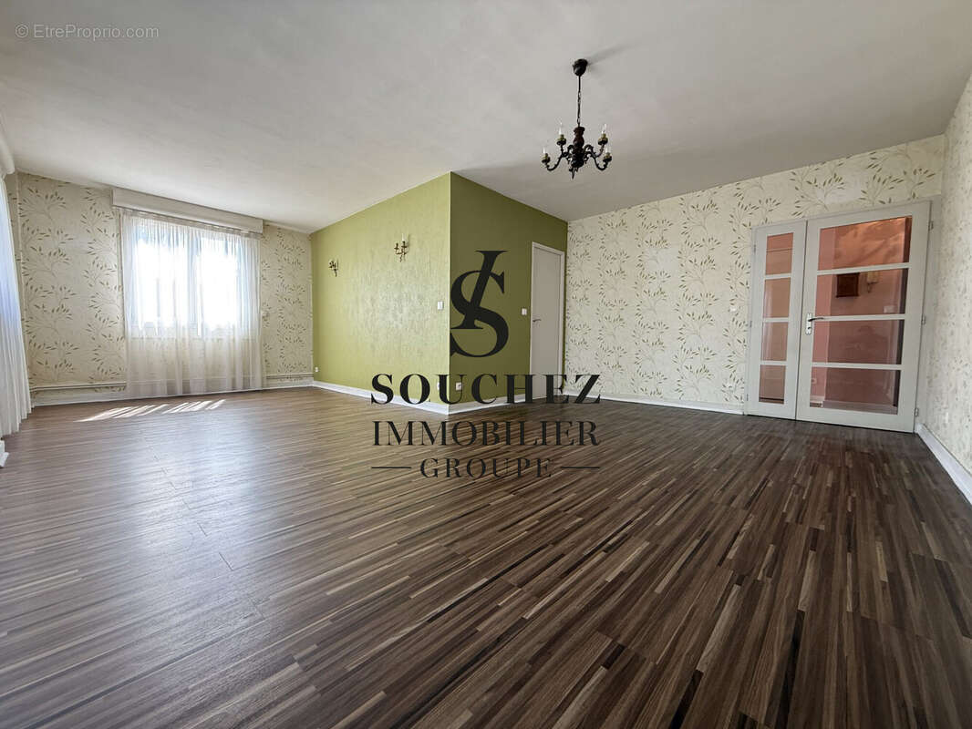 Appartement 79 m² à Sainte-Catherine  - photo 2