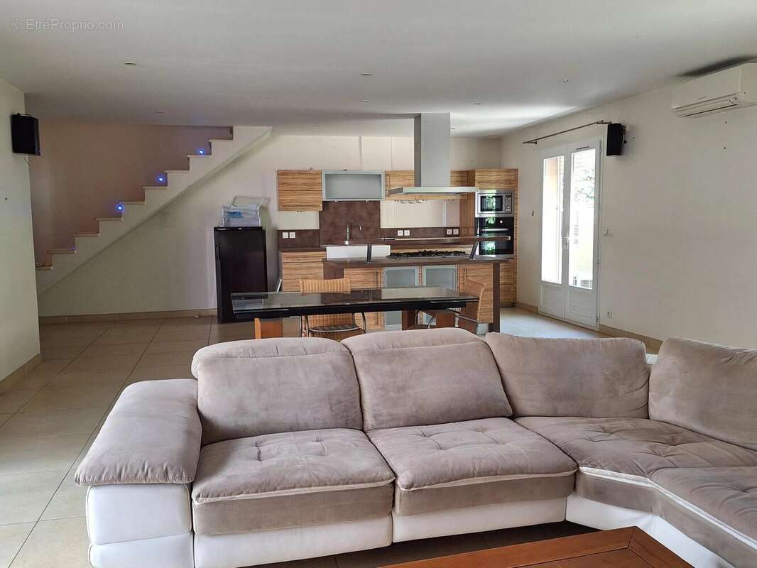 Appartement à COGOLIN