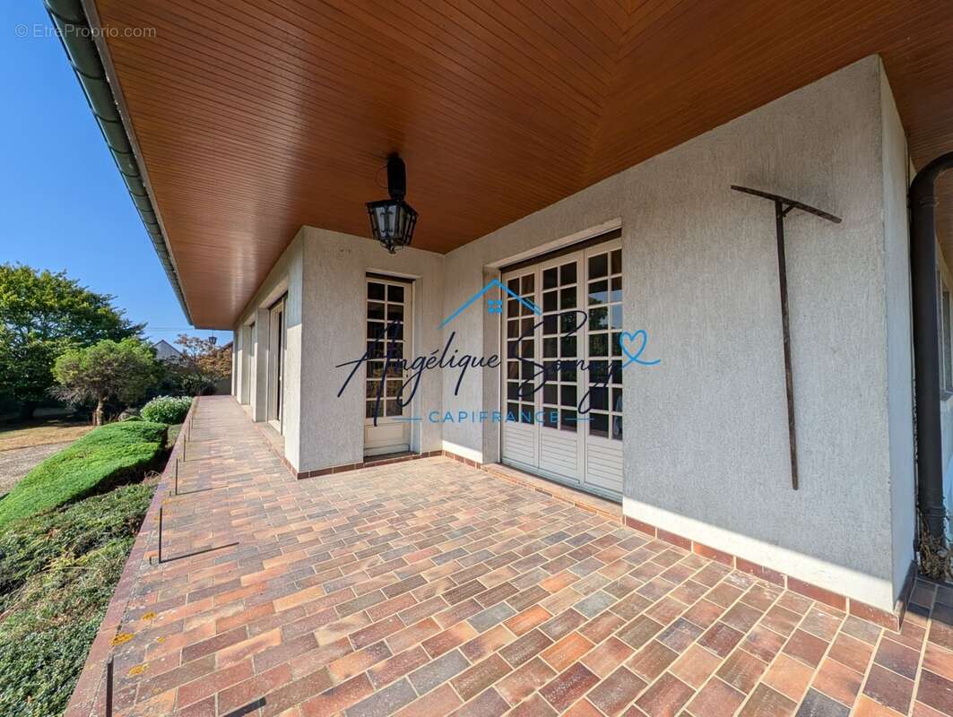 À VENDRE – Belle maison familiale de caractère de 200 m² avec terrain de 2 771 m² à Lays-sur-le-Doubs à 15 minutes de seurre - photo 16