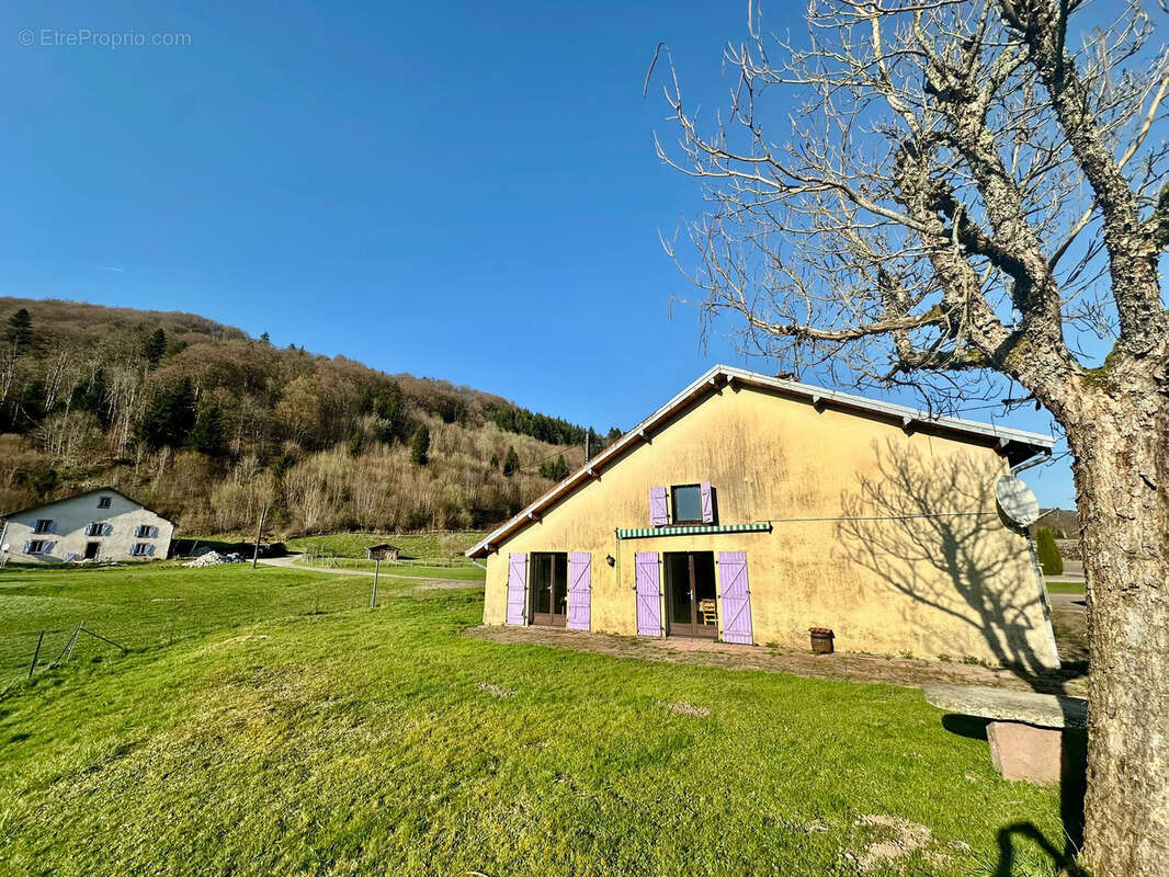 Maison à SAINT-BRESSON