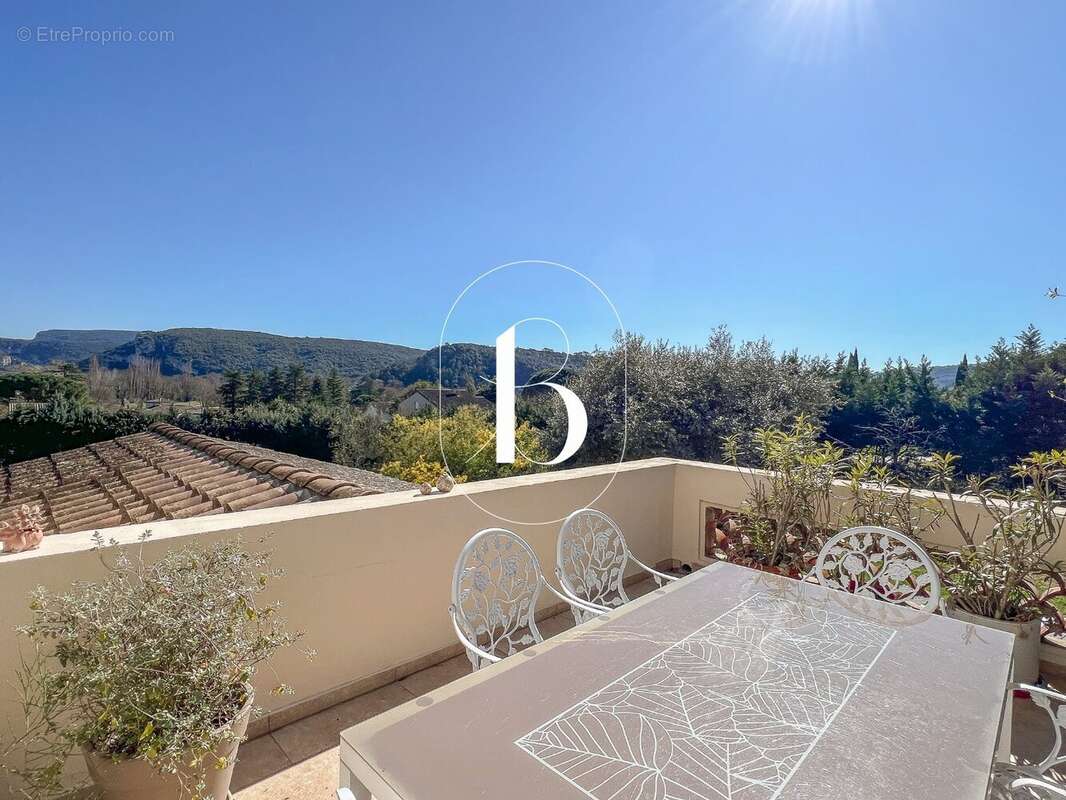 Maison à VALLON-PONT-D'ARC