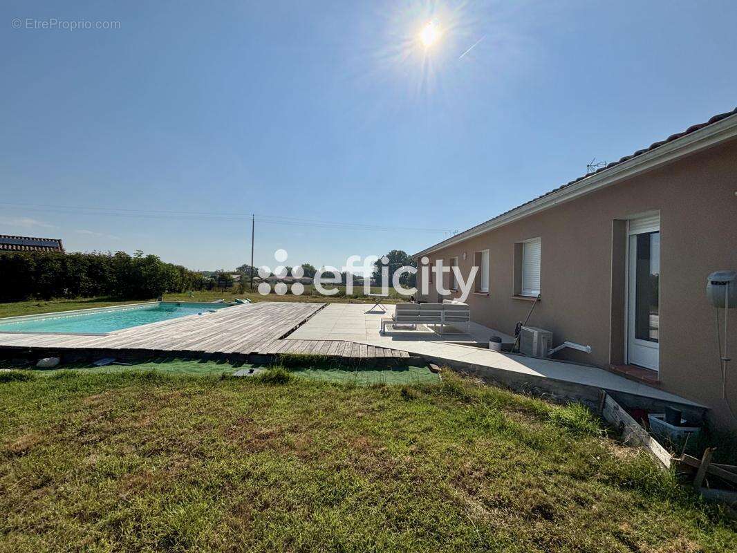 Maison 160 m² à Fabas  - photo 12