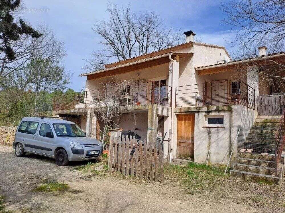 Maison à ENTRECASTEAUX