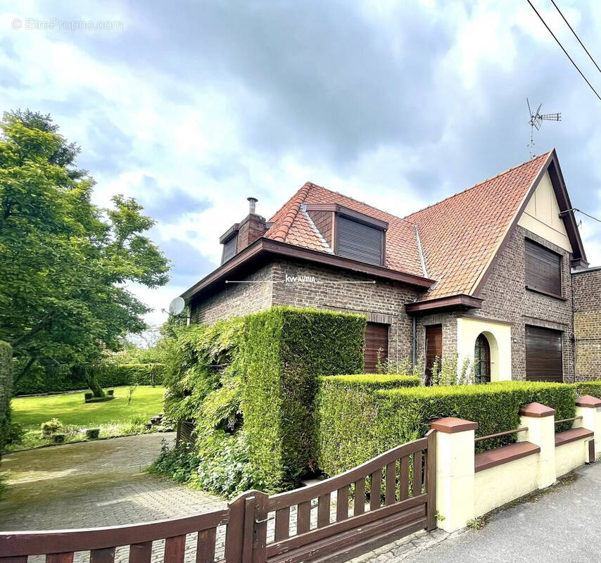 Maison à VIEUX-CONDE