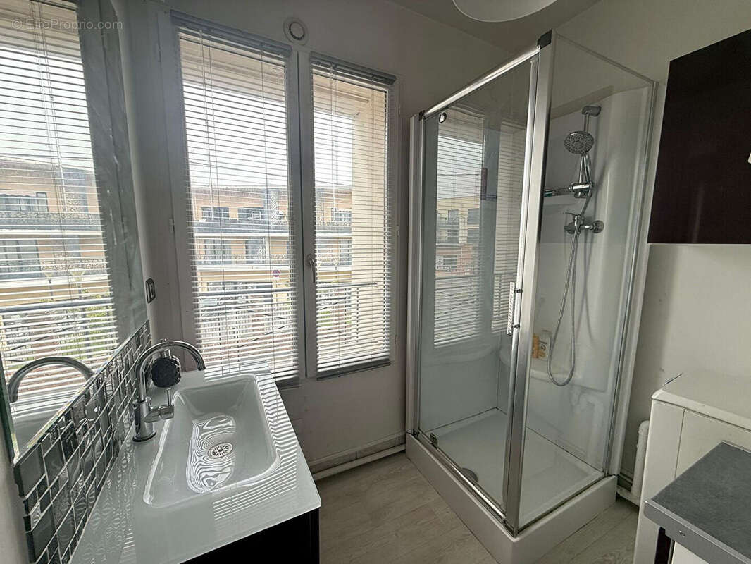 Appartement à ASNIERES-SUR-OISE