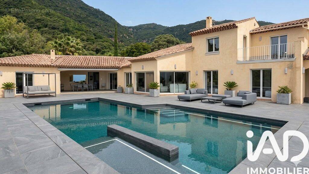 Photo 1 - Maison à CAVALAIRE-SUR-MER