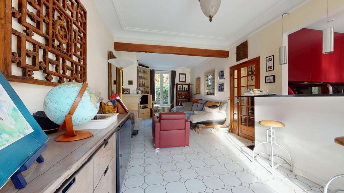 Maison à SAINT-MAUR-DES-FOSSES