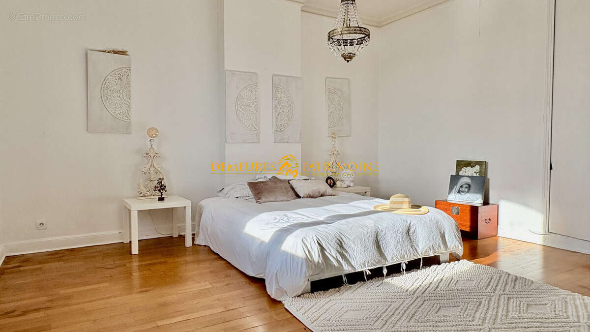 Maison à FOUQUEBRUNE