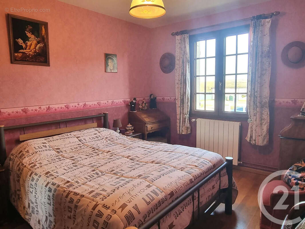 Maison à SAINT-SATUR