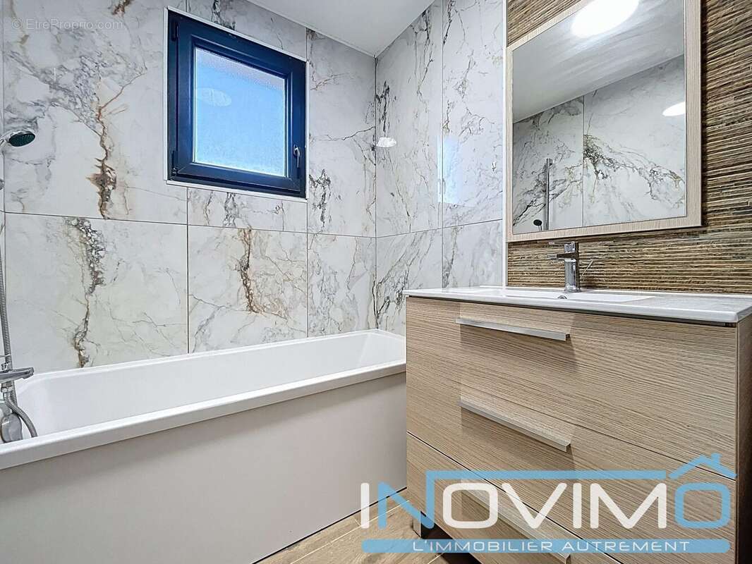 Maison à VIEILLE-EGLISE