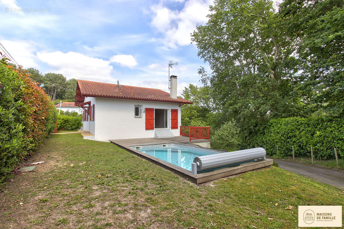 Maison à BASSUSSARRY