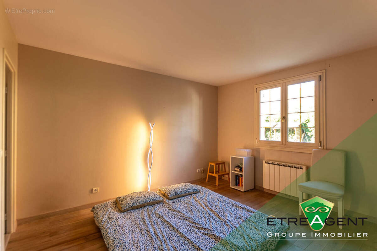 Maison à VERNEUIL-SUR-SEINE