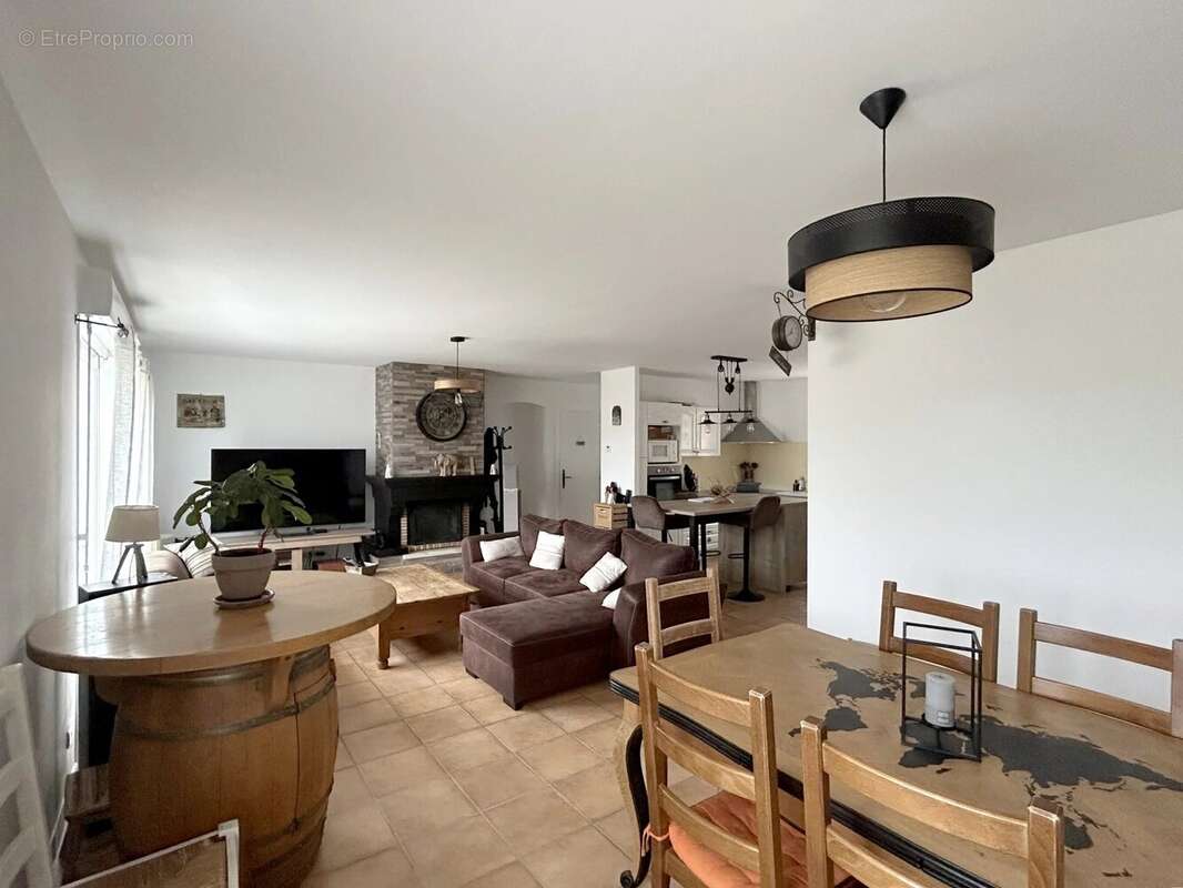 Maison à MARIGNY-BRIZAY