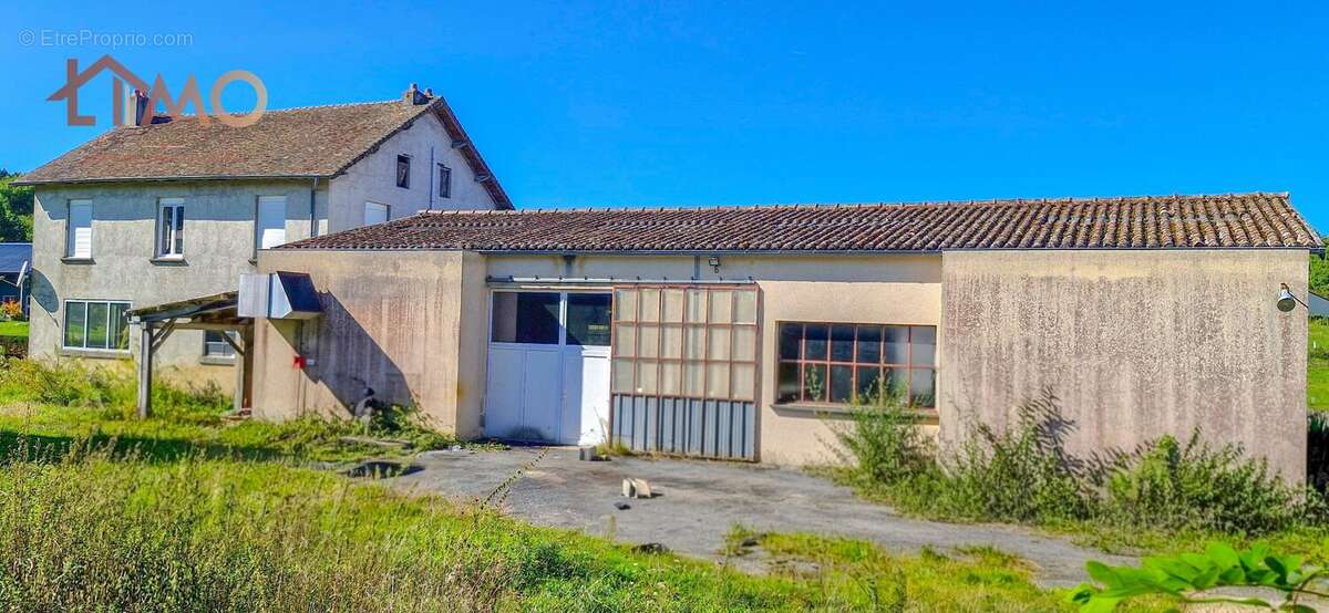 n°1 - Maison à LES CARS