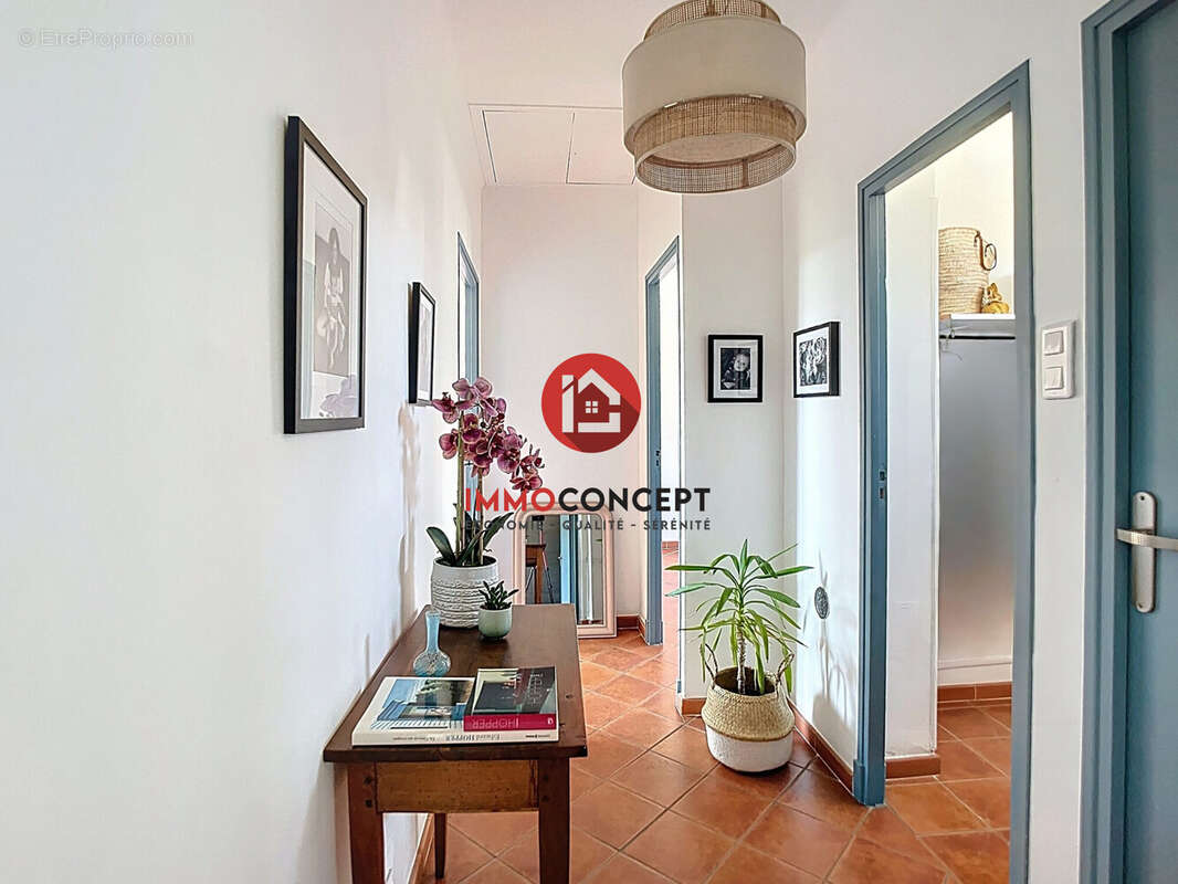 Maison à LES ANGLES