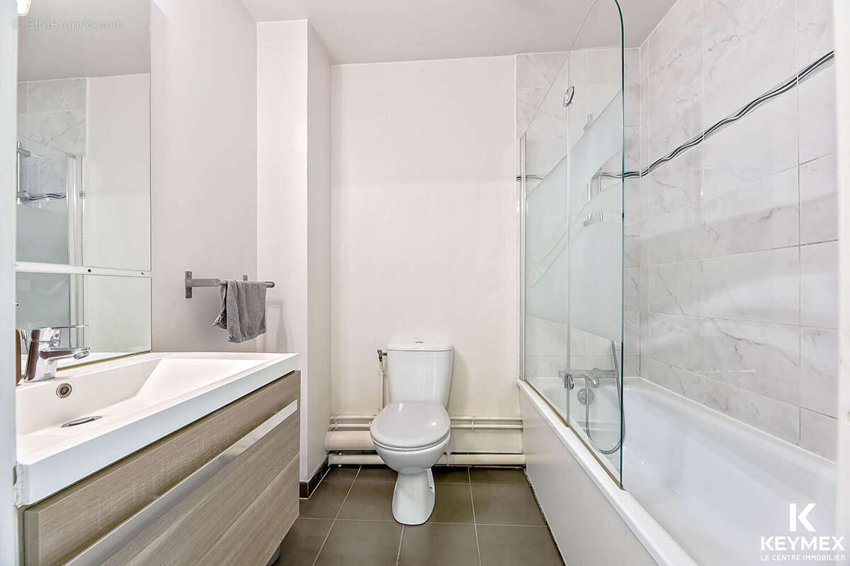 Maison à MERY-SUR-OISE