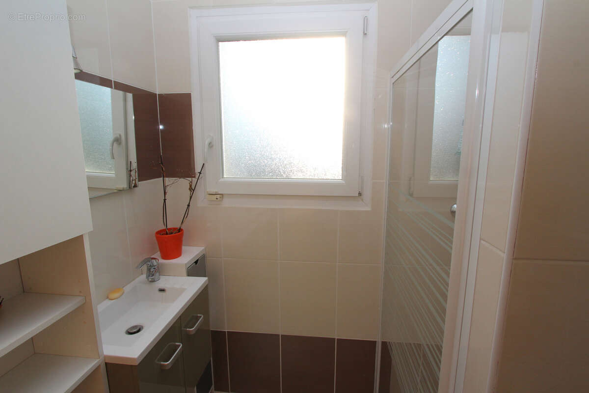 Maison à SAINTE-MARIE-AUX-CHENES