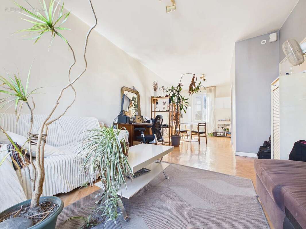 Appartement à REZE