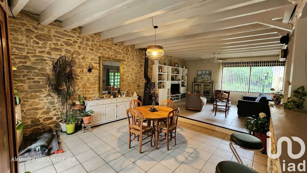 Photo 3 - Maison à ANTUGNAC