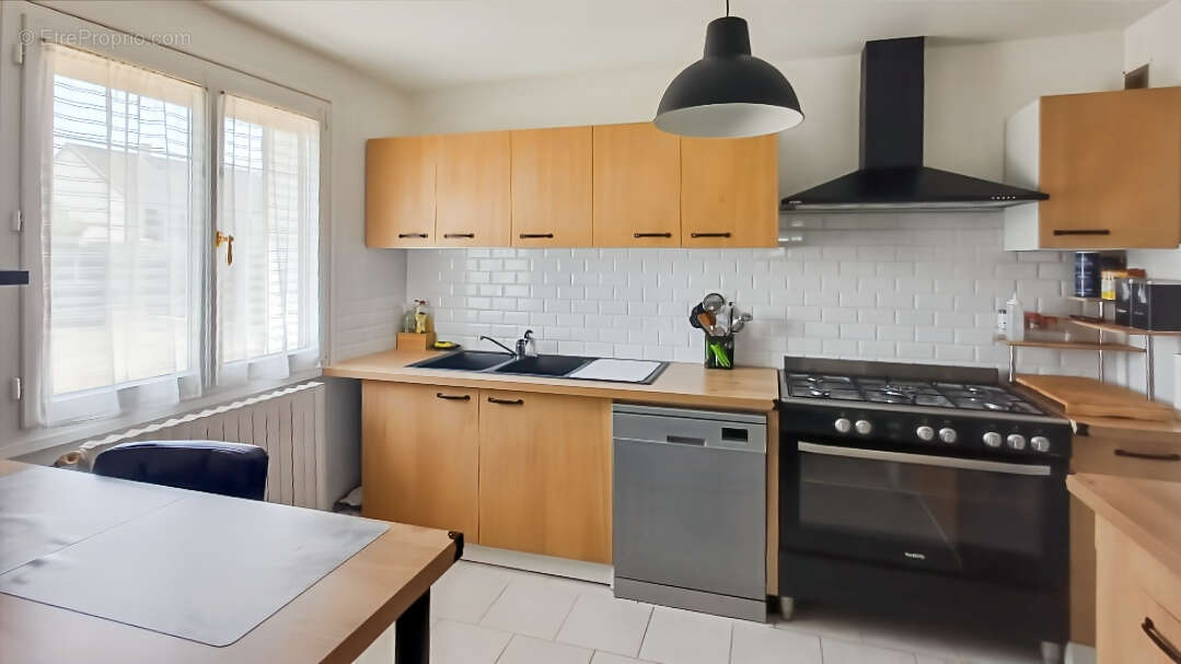 Maison à SAINT-MARCEL