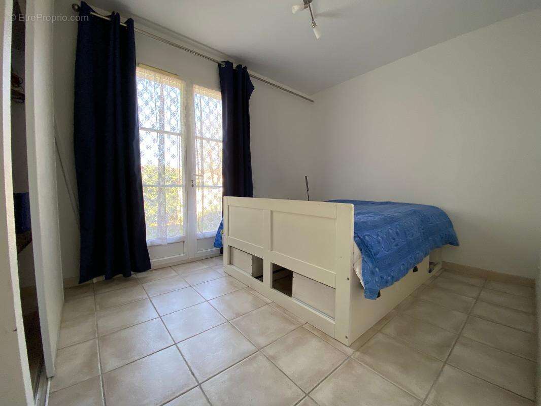 Maison à LES MATHES