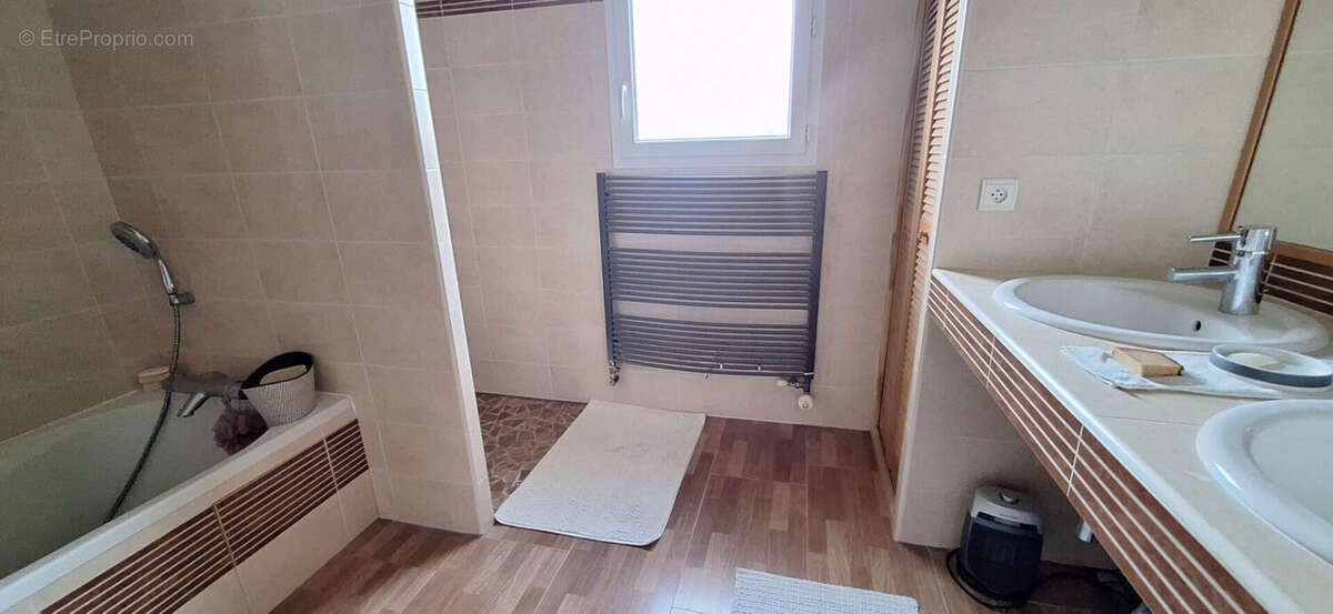 Maison à SAINT-REMY