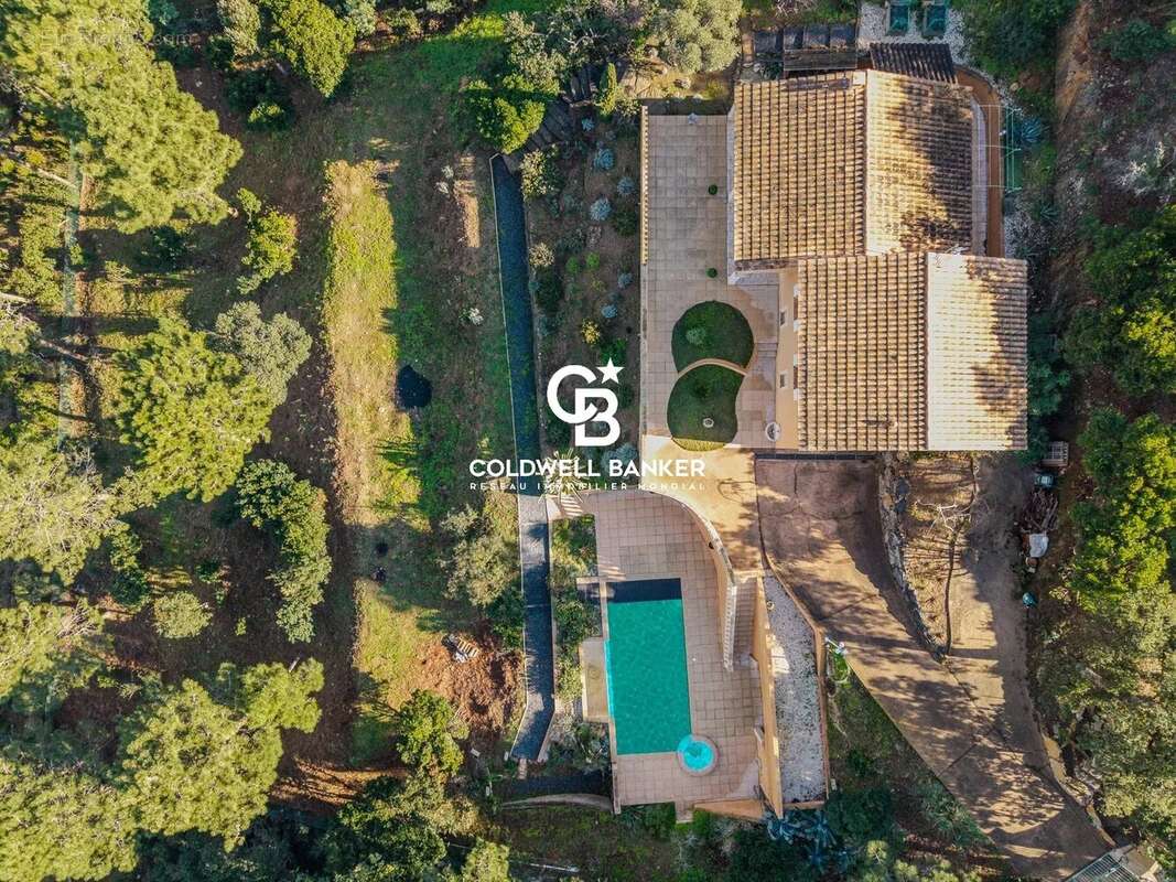 Maison à RAYOL-CANADEL-SUR-MER