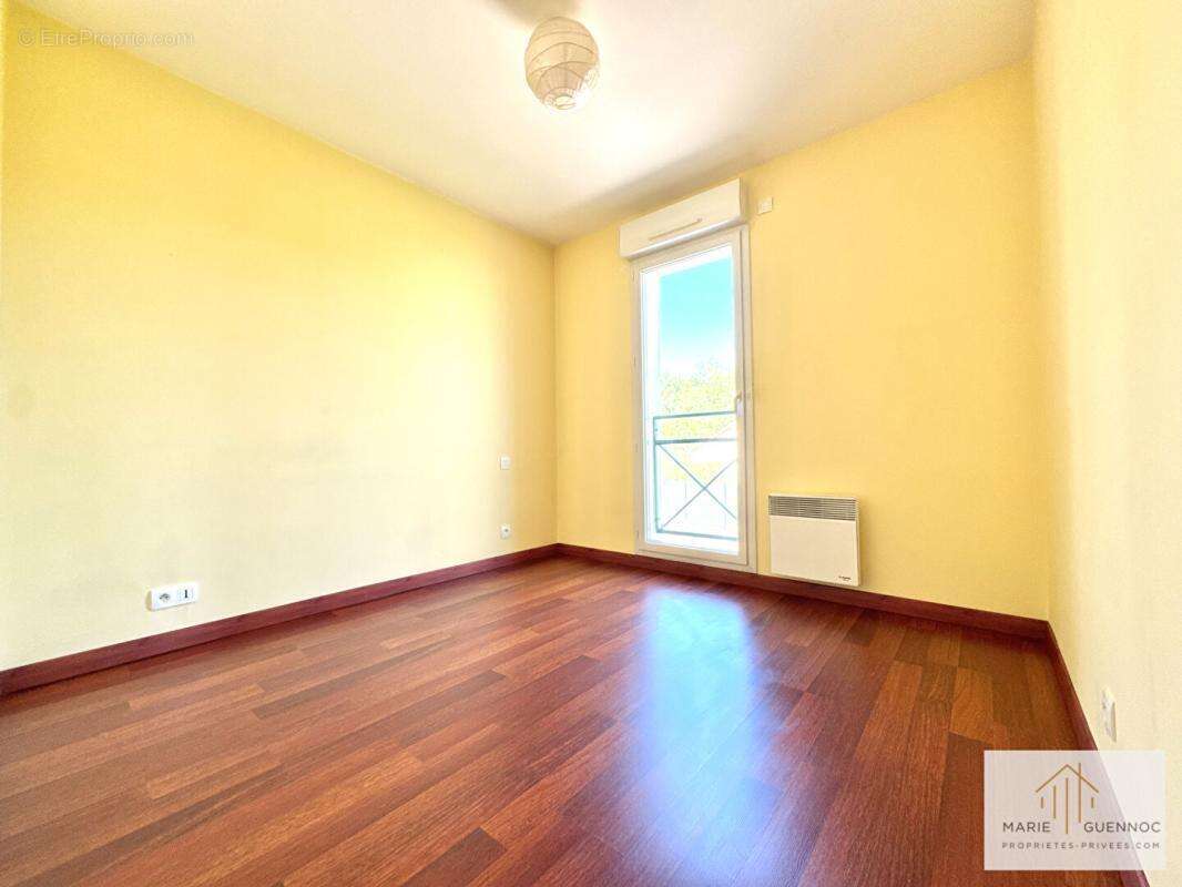 Beau T3 de 63m2 vendu avec garage et place de stationnement - photo 8