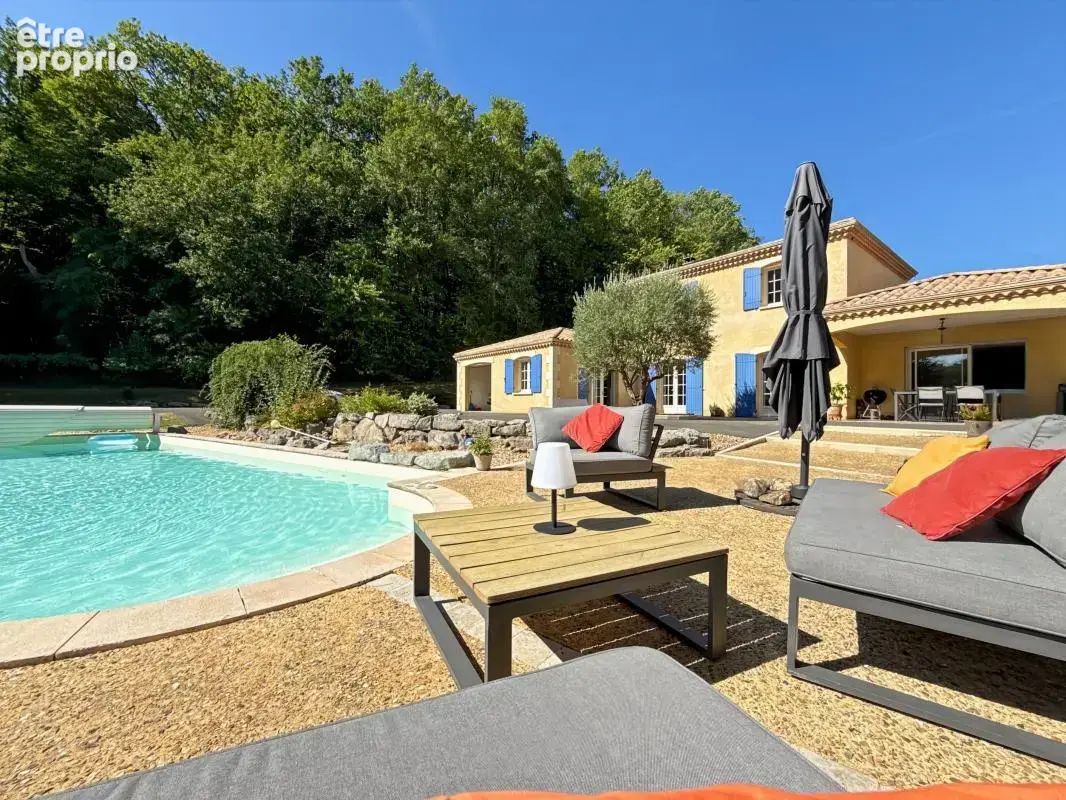 Photo Maison à Notre-Dame-De-Sanilhac au prix de 535 500€