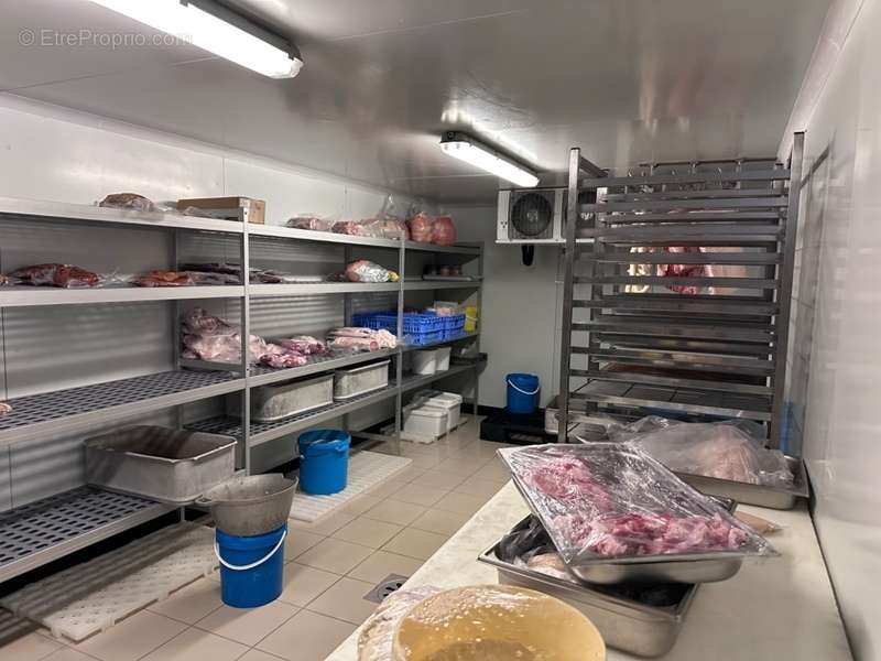 Commerce à LE NEUBOURG