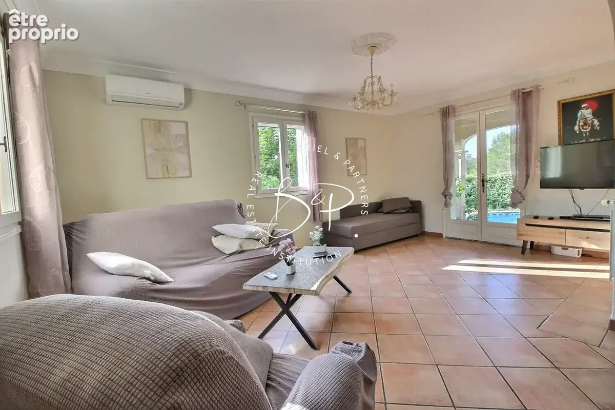 Maison Lorgues 175 m2 4 chambres dont 1 suite parentale, double garage, piscine - photo 7