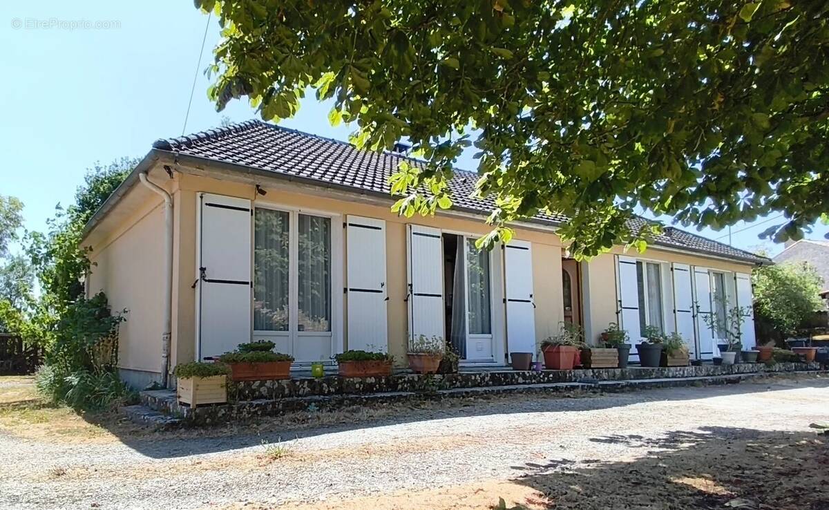 Maison à MAILLE