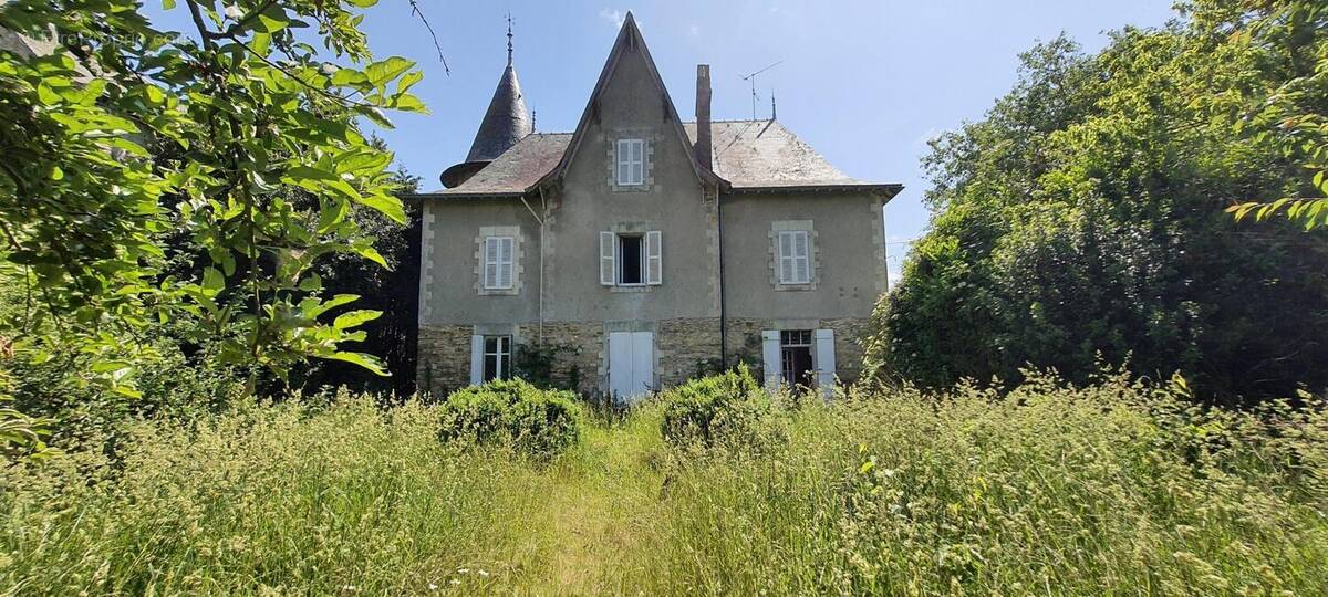 Photo 1 - Maison à SAINT-JULIEN-DE-VOUVANTES