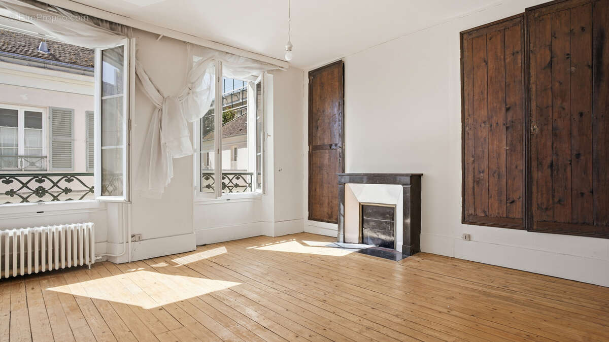 Maison à FONTAINEBLEAU