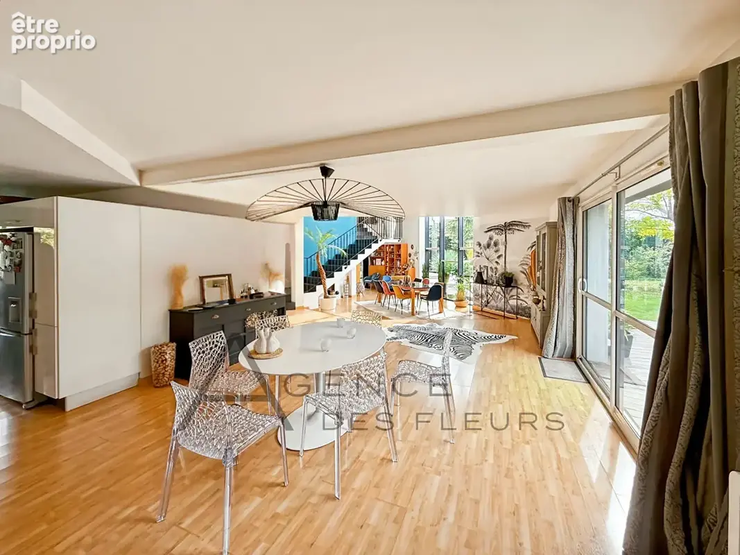Maison d'architecte de  235 m2 - photo 3