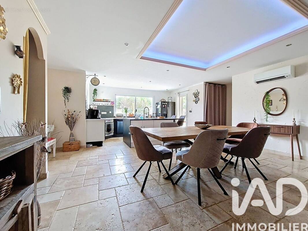 Photo 1 - Maison à PAULHAN