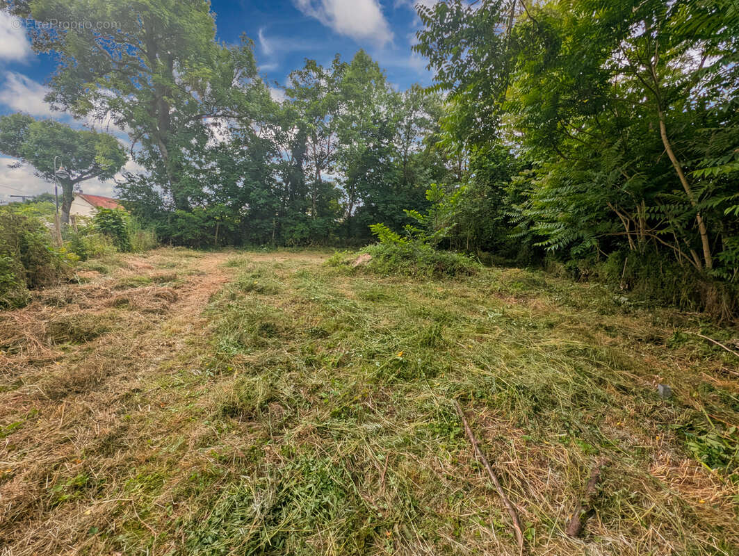 Terrain à BOULAZAC
