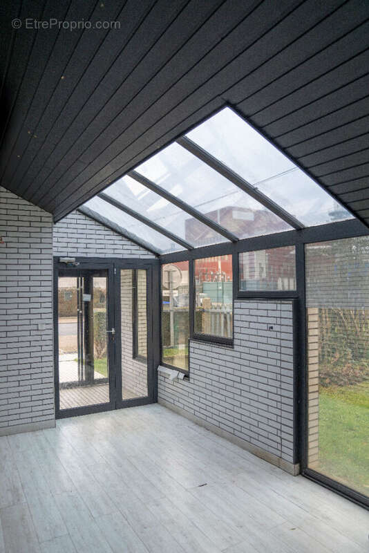 Immeuble Beauvais 10 pièce(s) 214.24 m2 - photo 4