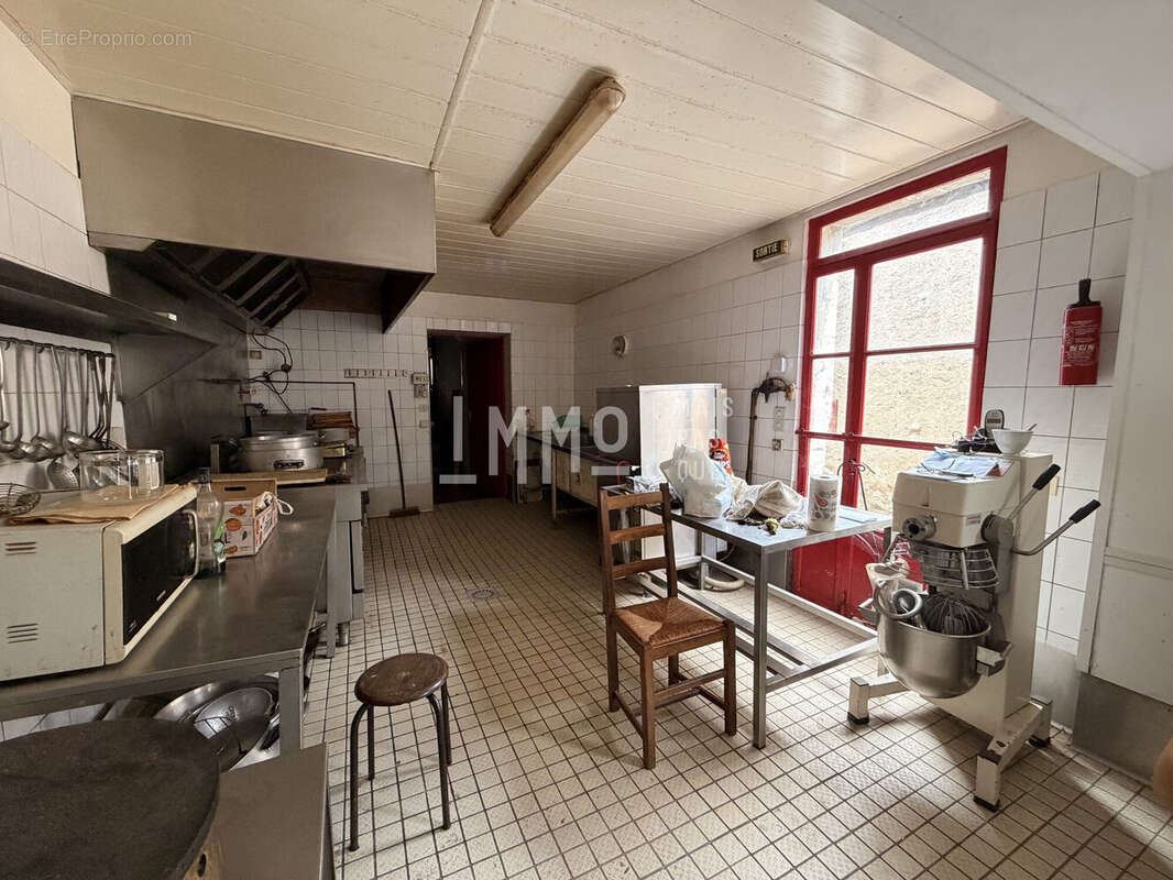 Appartement 192 m² à Chateau-Du-Loir  - photo 7