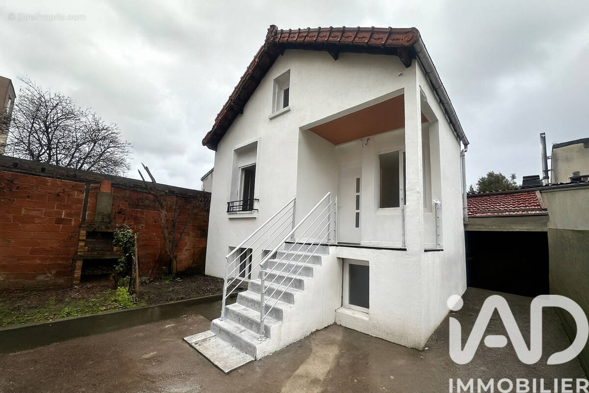 Photo 1 - Maison à MONTREUIL